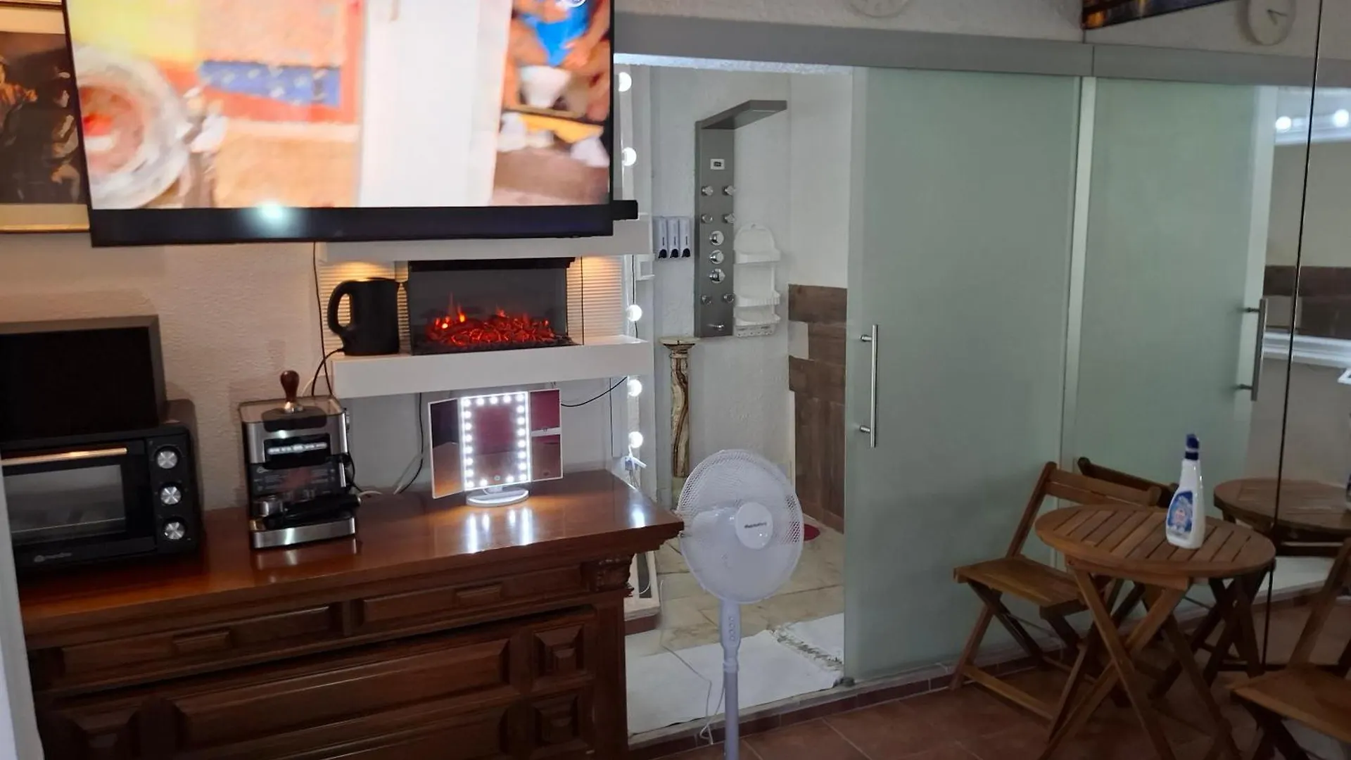 Villa Tarsia Acilia Bed & Breakfast